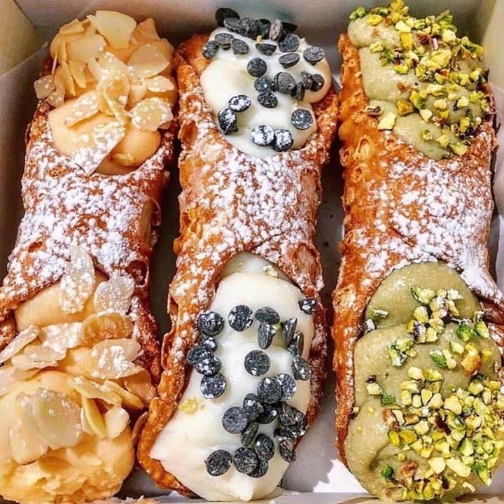 Sicilian Cannoli